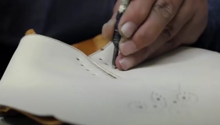 נעליים נעליים