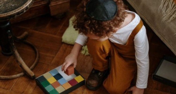 בימי בין המצרים ישנו כוח עצום ואור גדול להשפיע שפע. רוצים לזכות בבנים טובים? עשו את הסגולה הבאה בימים אלו