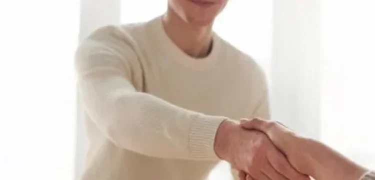 עומדים לפני עסקה חשובה? אמרו את התפילה הבאה ותצליחו ברווח ובשפע עומדים לפני עסקה חשובה? אמרו את התפילה הבאה ותצליחו ברווח ובשפע