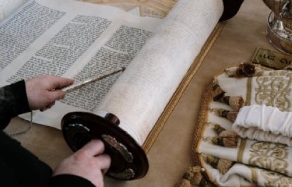 סגולה להצלחה במוצאי שבת. והפעם סיפור על הרבי מספינקט סגולה להצלחה במוצאי שבת. והפעם סיפור על הרבי מספינקט