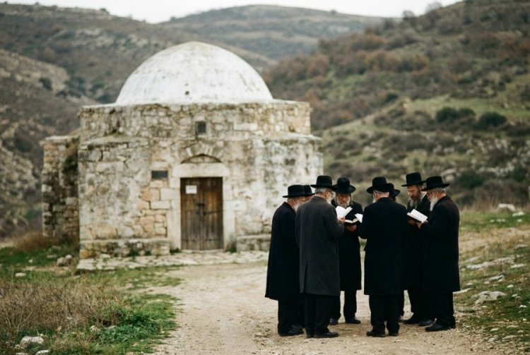 למה דווקא רחל אמנו? הסיפור שמאחורי הדמעות בקברה למה דווקא רחל אמנו? הסיפור שמאחורי הדמעות בקברה