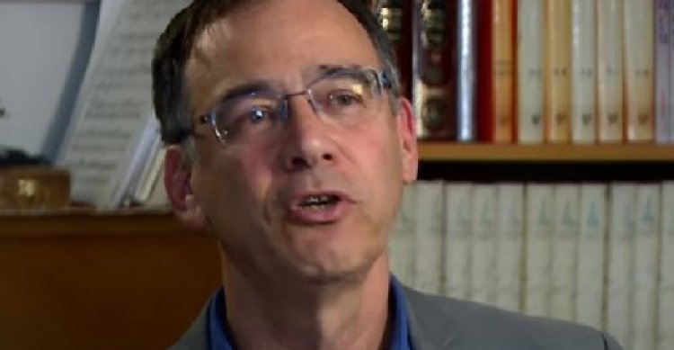 שי ניצן הפתיע היום את המראיינים כשסיפר לאיזו מוסיקה הוא מאזין ברכב שי ניצן הפתיע היום את המראיינים כשסיפר לאיזו מוסיקה הוא מאזין ברכב