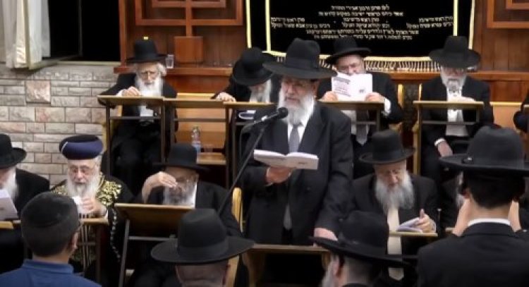 מצמרר: האזינו לרגעי יציאת נשמתו הטהורה של חכם שלום כהן זצ מצמרר: האזינו לרגעי יציאת נשמתו הטהורה של חכם שלום כהן זצ