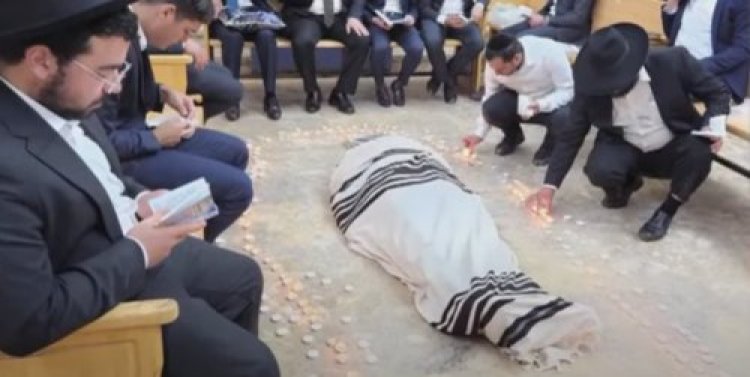 הלווית חכם שלום הכהן זצ''ל - היכנסו לשידור החי הלווית חכם שלום הכהן זצ''ל - היכנסו לשידור החי