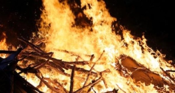 תורה מצילה: שריפה פרצה בבית הכנסת וספרי התורה ניצלו