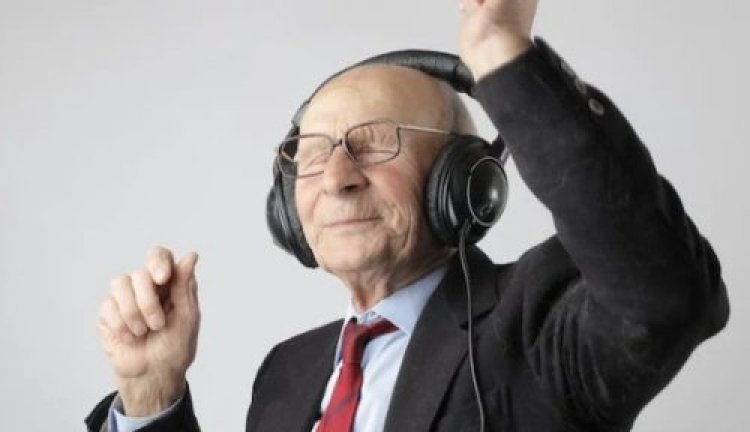 עד 120: האישה שחגגה החודש יום הולדת 115 עד 120: האישה שחגגה החודש יום הולדת 115