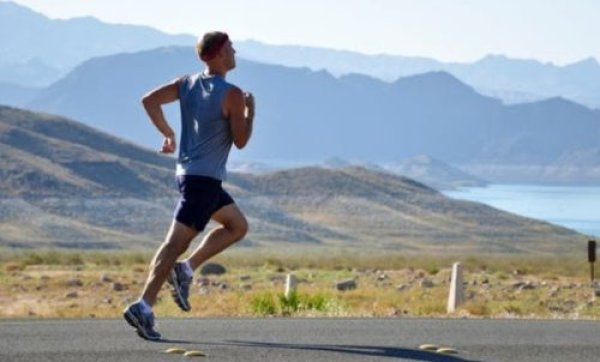 לא מפחד מדרך ארוכה: האיש שרץ 365 מרתונים ב-365 ימים