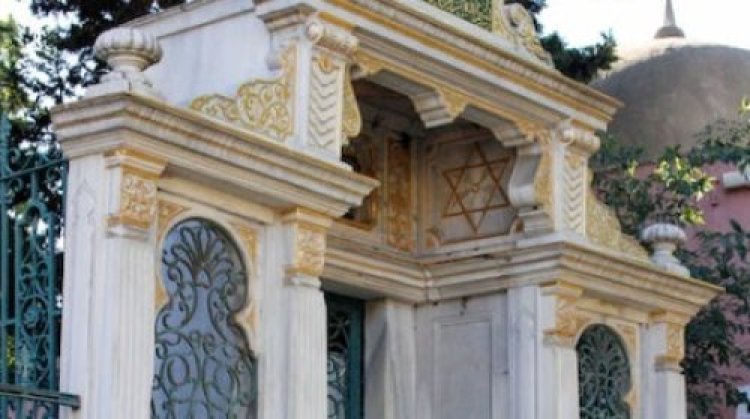 הידוענית ששלחה את ילדיה לבית ספר דתי: הידוענית ששלחה את ילדיה לבית ספר דתי:
