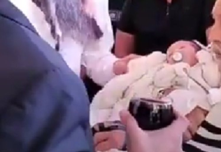 איזה סלב התרגש להיות הסנדק בברית המילה? איזה סלב התרגש להיות הסנדק בברית המילה?