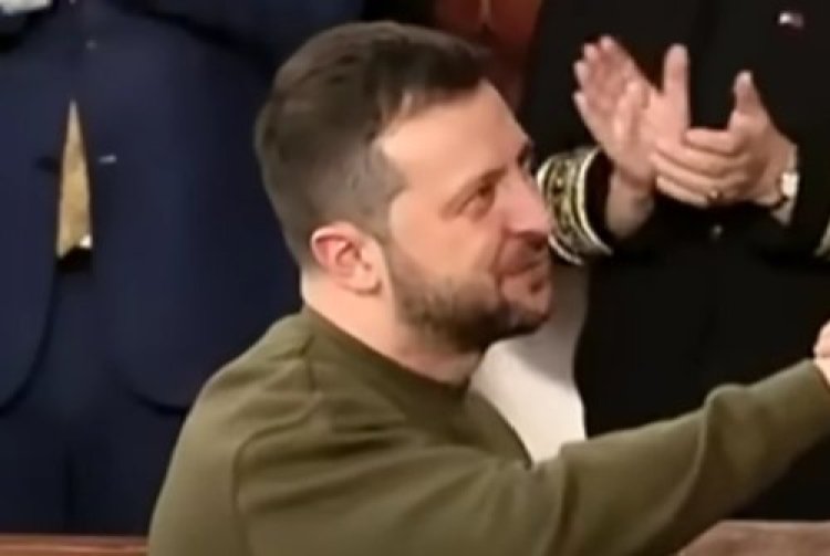 לא תאמינו מה קיבל נשיא אוקראינה ליום הולדתו... לא תאמינו מה קיבל נשיא אוקראינה ליום הולדתו...