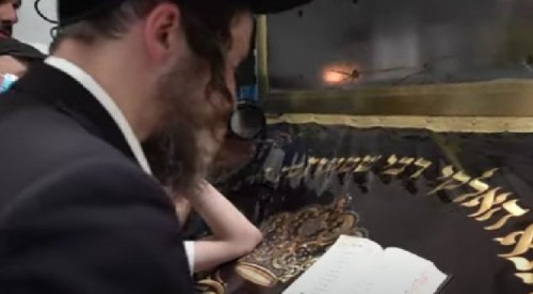 אמו של מוישי קליינרמן שנעדר כבר שנה: אמו של מוישי קליינרמן שנעדר כבר שנה: