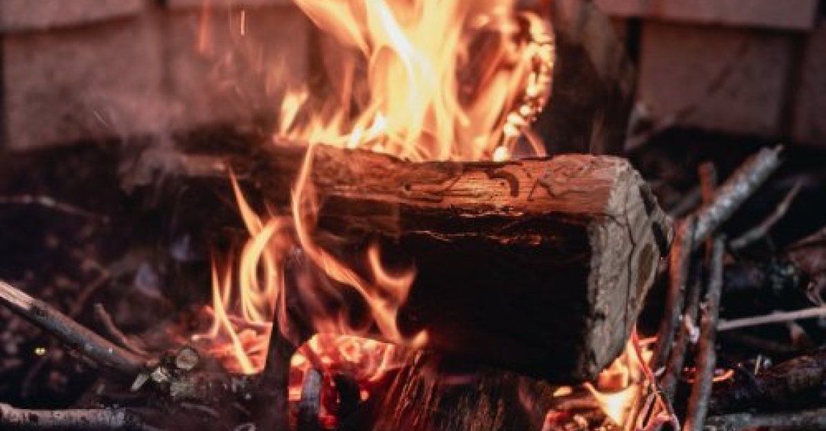 אש, אש, מדורה: פיוטי ל