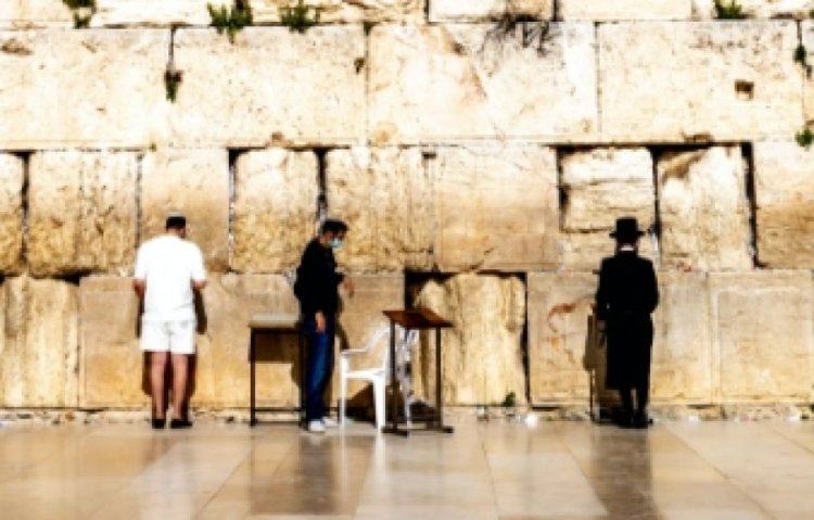 הסגולה המיוחדת שגורמת לישועות: 40 יום בכותל המערבי הסגולה המיוחדת שגורמת לישועות: 40 יום בכותל המערבי