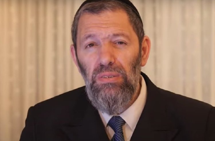 תהילים נגד טילים: צפו בקריאתו הנרגשת של הרב עמנואל מזרחי ושתפו למען ההצלחה במלחמה! תהילים נגד טילים: צפו בקריאתו הנרגשת של הרב עמנואל מזרחי ושתפו למען ההצלחה במלחמה!