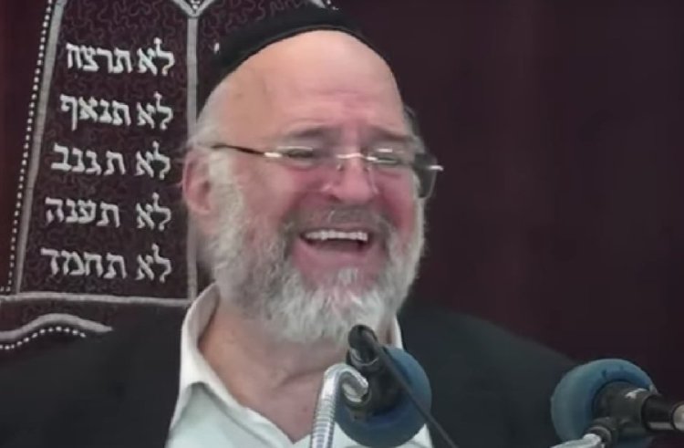 הרב ברוך רוזנבלום: הדלקת נרות חנוכה היא הכנה לביאת המשיח! הרב ברוך רוזנבלום: הדלקת נרות חנוכה היא הכנה לביאת המשיח!
