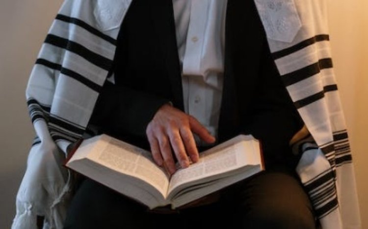 מהם יסודות התורה שצריכים ללמוד? מהם יסודות התורה שצריכים ללמוד?