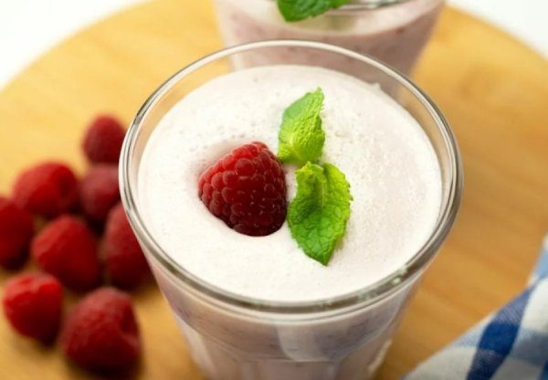 בריא וטעים: מתכון למשקה חלב שקדים שיחזק אתכם