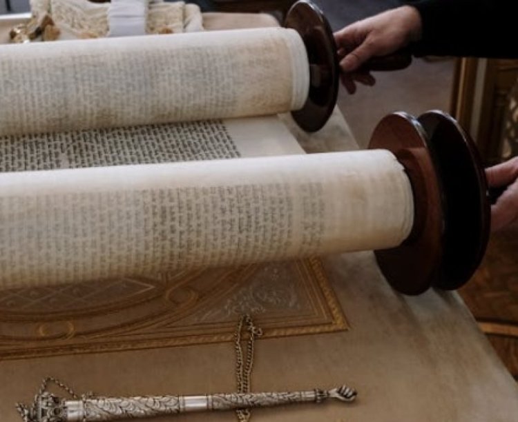 ספר תורה מלפני 800 שנה: ספר תורה מלפני 800 שנה: