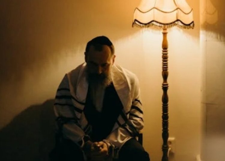 האם מותר ללמוד תורה בצום תשעה באב? האם מותר ללמוד תורה בצום תשעה באב?