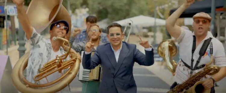 ארץ ישראל: שירו החדש של אבי אילסון ארץ ישראל: שירו החדש של אבי אילסון
