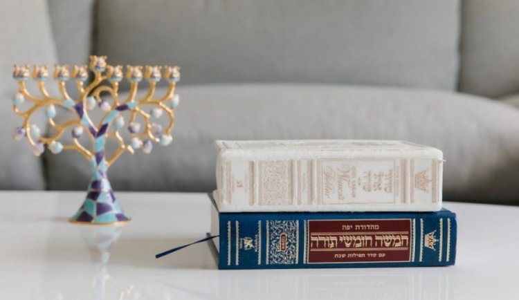 מה ההבדל בין אמונת ישראל לאמונת הגויים? מה ההבדל בין אמונת ישראל לאמונת הגויים?