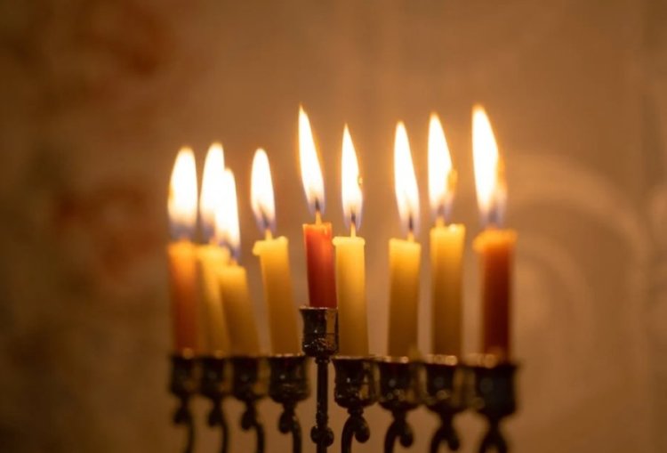 תפילה לאמירה לפני הדלקת נרות חנוכה תפילה לאמירה לפני הדלקת נרות חנוכה
