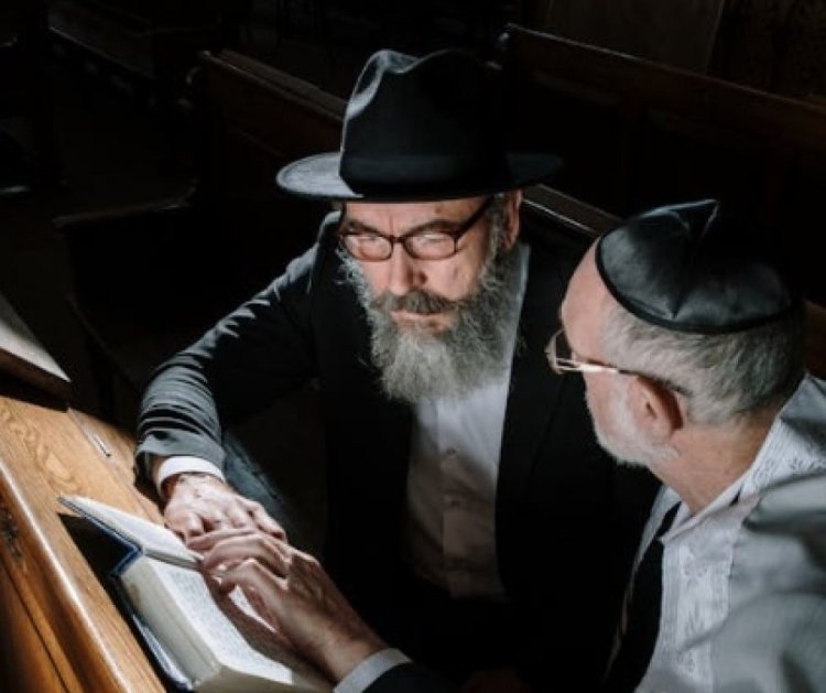 מה ההבדל בין קבלה לפילוסופיה? מה ההבדל בין קבלה לפילוסופיה?