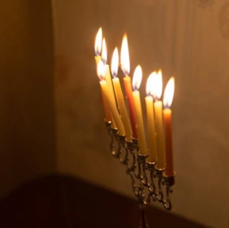 תחינה מיוחדת לומר לאחר תפילת שחרית ולאחר חצות הליל בכל יום של חנוכה תחינה מיוחדת לומר לאחר תפילת שחרית ולאחר חצות הליל בכל יום של חנוכה