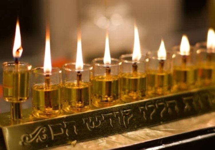 מרגש: מדוע מדליקים נרות חנוכה במשל שמונה ימים? מרגש: מדוע מדליקים נרות חנוכה במשל שמונה ימים?