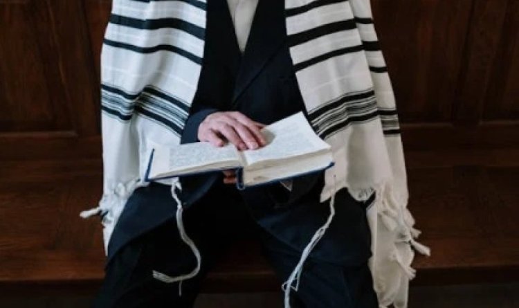 רוצים שתפילתכם תתקבל? אלו הסגולות של הרב הינוקא לכך רוצים שתפילתכם תתקבל? אלו הסגולות של הרב הינוקא לכך