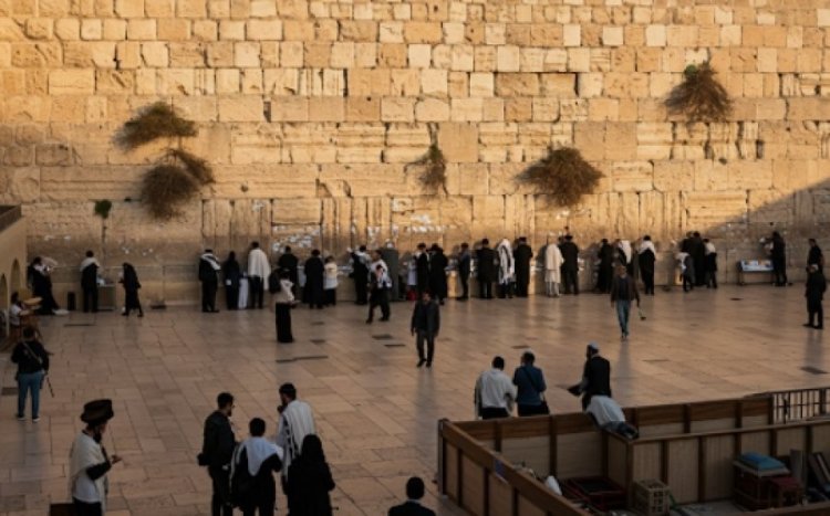 משבי חמאס לכותל המערבי: משבי חמאס לכותל המערבי: