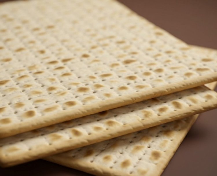 שיעור מאלף לחיים: מה לומדים מהמצה האמצעית בליל הסדר? שיעור מאלף לחיים: מה לומדים מהמצה האמצעית בליל הסדר?