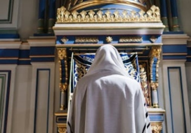 ספירת העומר: יוצאים ידי חובה על ידי החזן או לא?