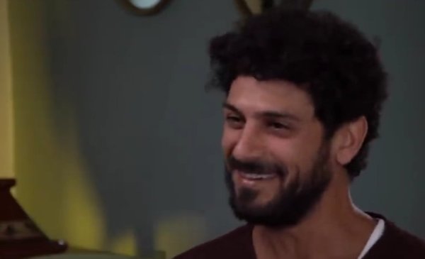 השחקן מחדד לעוקביו: השחקן מחדד לעוקביו: