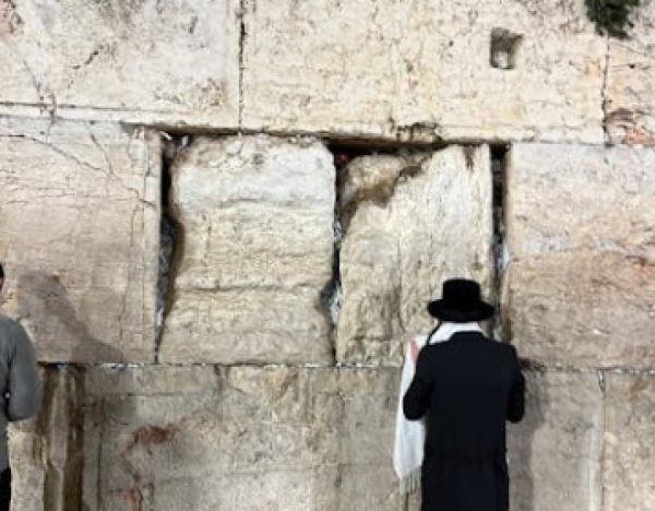 מה הקשר בין ימי בין המצרים לבין קבלת ישועות? מה הקשר בין ימי בין המצרים לבין קבלת ישועות?