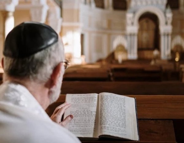 אלו פרקי התהילים שכדאי לכם להגיד בחודש אלול אלו פרקי התהילים שכדאי לכם להגיד בחודש אלול