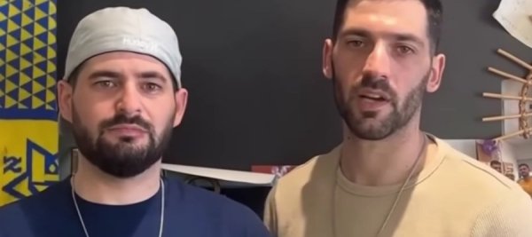 אשת התקשורת: אשת התקשורת: