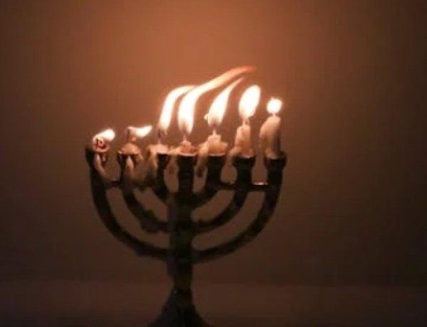 מה הקשר בין יוסף הצדיק לחג חנוכה? מה הקשר בין יוסף הצדיק לחג חנוכה?