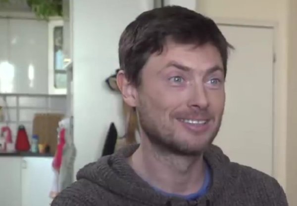 השחקן המפורסם: 