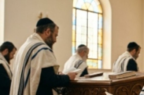 מה עושים כשיש אזעקה באמצע תפילת שמונה עשרה? 