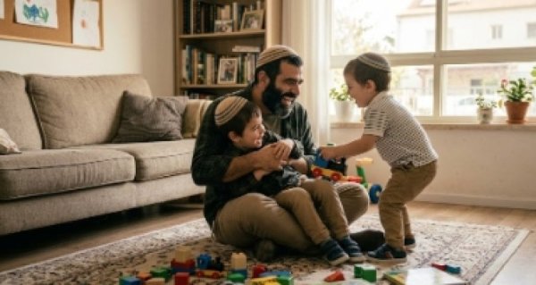 קירות של ביטחון: כך תהפכו פינה קטנה בבית לעוגן של שפיות עבור הילדים