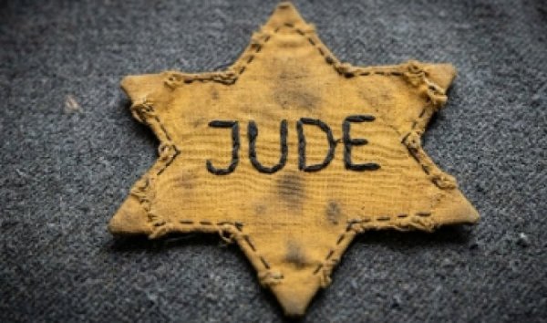 קולות מן התופת: פסיפס של עדויות מגטו ורשה ועד צעדות המוות קולות מן התופת: פסיפס של עדויות מגטו ורשה ועד צעדות המוות