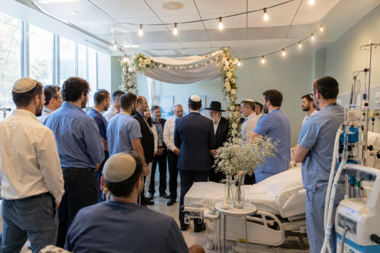 היא לא הייתה אמורה לצאת מיחידת הטיפול הנמרץ - אז איך חנה בכל זאת הגיעה לחתונת בת היא לא הייתה אמורה לצאת מיחידת הטיפול הנמרץ - אז איך חנה בכל זאת הגיעה לחתונת בת