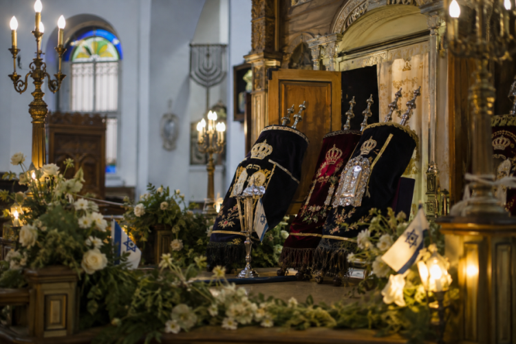 מקור מנהג שבע ההקפות בשמחת תורה: מה מסתתר מאחוריהן מקור מנהג שבע ההקפות בשמחת תורה: מה מסתתר מאחוריהן